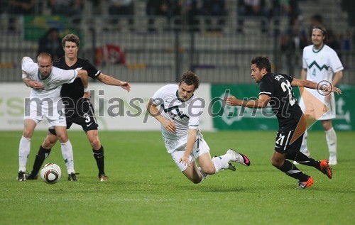 Tony Lochhead in Jeremy Christie, člana nogometne rezprezentance Nove Zelandije ter Mišo Brečko in Nejc Pečnik, člana slovenske nogometne reprezentance