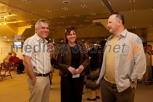 Zoran Predin, pevec, soproga Barbara Lapajne Predin in Jani Kovačič, kantavtor