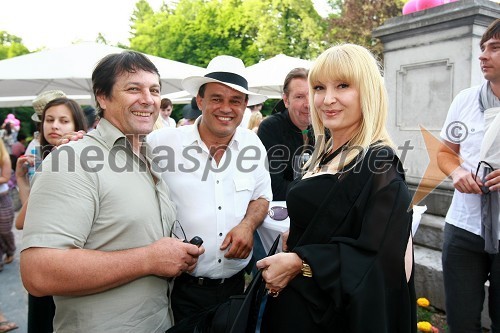 Branko Jovanovič Brendi, pevec, Helena Blagne Zaman, pevka in njen mož Mitja Zaman