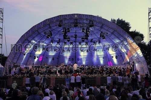 Slovenski filharmoniki in Tony Cetinski, open air koncert