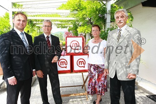 Matej Raščan, direktor in lastnik podjetja Rašica Point d.o.o., Zoran Janko, glavni izvršni direktor družbe Mobitel d.d., Anita Ogulin, Zveza prijateljev mladine Slovenije - Zveza prijateljev mladine Ljubljana Moste Polje ter Franc Hočevar, predsednik Zveze prijateljev mladine Slovenije