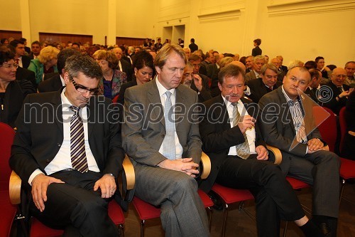 Dorijan Marušič, minister za zdravje, Gregor Golobič, minister za visoko šolstvo, znanost in tehnologijo, ... in Franc Kangler, župan Mestne občine Maribor