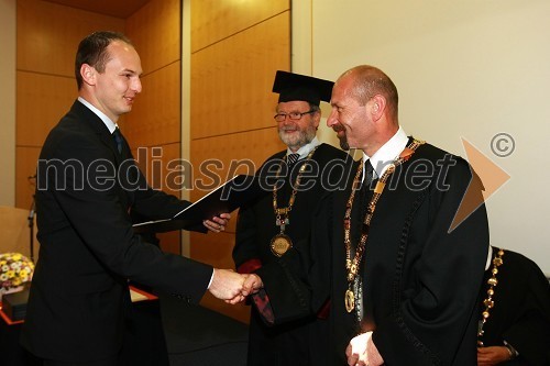 Dr. Matej Rajh, Fakulteta za strojništvo Univerze v Mariboru, prof. dr. Ivan Rozman, rektor Univerze v Mariboru in prof. dr. Niko Samec, dekan Fakultete za strojništvo Univerze v Mariboru