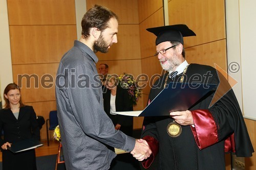 Dr. Matej Zajec, Fakulteta za naravoslovje in matematiko Univerze v Mariboru in prof. dr. Ivan Rozman, rektor Univerze v Mariboru