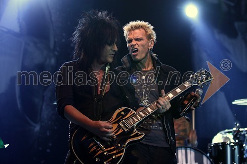 Steve Stevens, kitarist in Billy Idol, pevec