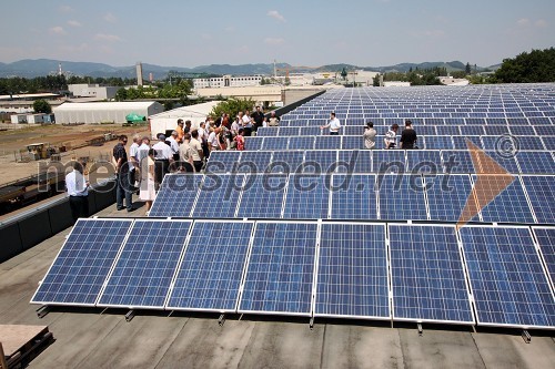 Največja strešna solarna elektrarna v Sloveniji