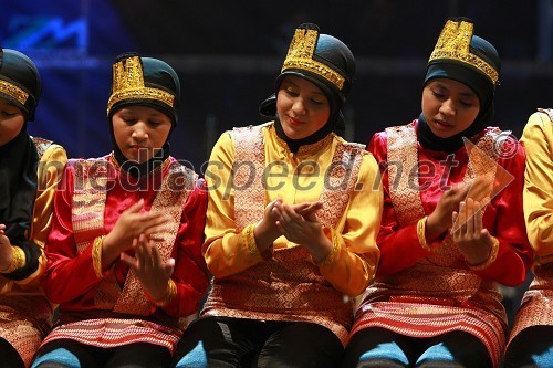 Folklorna skupina Keluarga Paduan Angklung Sma Negeri 3, Indonezija  	 
