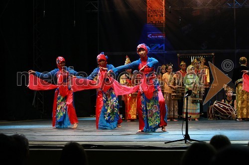 Folklorna skupina Keluarga Paduan Angklung Sma Negeri 3, Indonezija