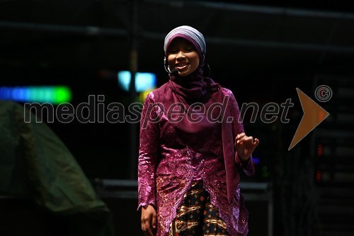 Folklorna skupina Keluarga Paduan Angklung Sma Negeri 3, Indonezija