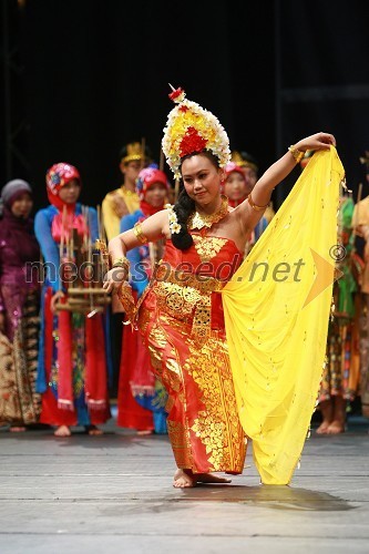 Folklorna skupina Keluarga Paduan Angklung Sma Negeri 3, Indonezija