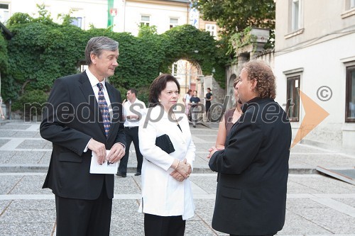 Dr. Danilo Türk, predsednik Republike Slovenije, soproga Barbara Miklič Turk in Darko Brlek, direktor Festivala Ljubljana