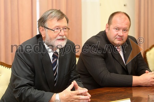 Prof. dr. Ivan Rozman, rektor Univerze v Mariboru in Aleš Hauc, generalni direktor Pošte Slovenije