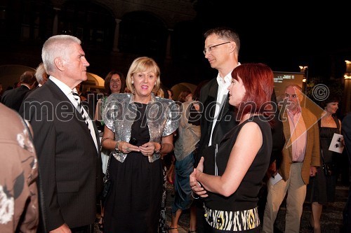 Ludvik Toplak, nekdanji rektor mariborske univerze, soproga Edita Benko Toplak, Igor Lukšič, minister za šolstvo in šport in soproga dr. Marta Macedoni Lukšič, pediatrinja