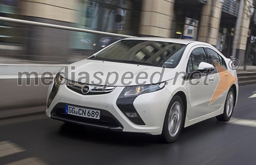 Opel Ampera