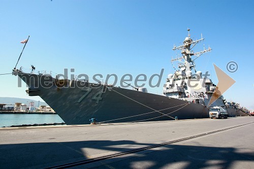 USS McFaul (DDG 74), ameriška vojaška ladja