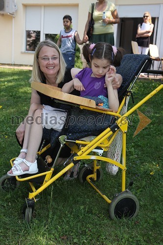 Mag. Alenka Barbirič, profesorica specialno rehabilitacijske pedagogike v Dnevnem centru Maribor, ZUDV Dornava