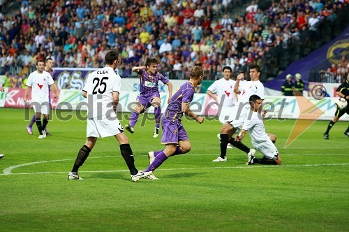 Nogometaši NK Videoton in NK Maribor