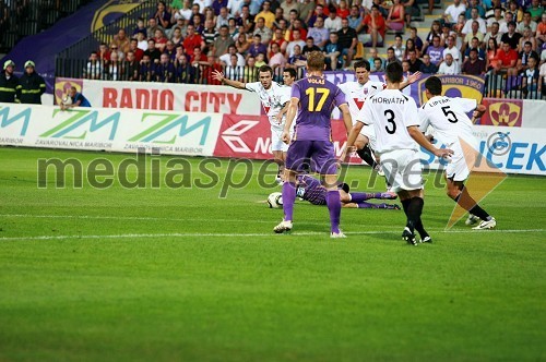 Nogometaši NK Videoton in Dalibor Volaš, nogometaš NK Maribor