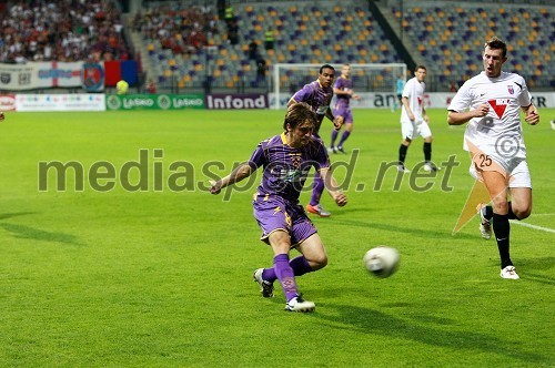 Dejan Mezga, nogometaš NK Maribor