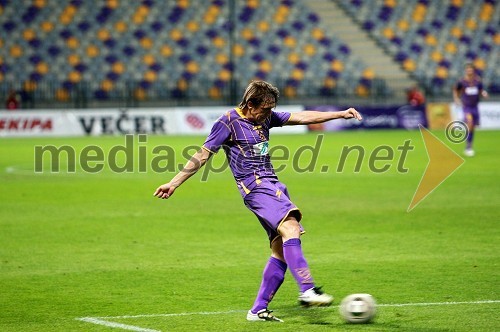 Dejan Mezga, nogometaš NK Maribor