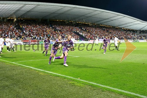 Veselje nogometašev NK Maribor ob zmagi