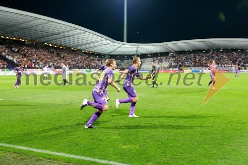 Veselje nogometašev NK Maribor ob zmagi