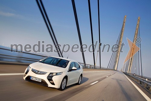 Opel Ampera