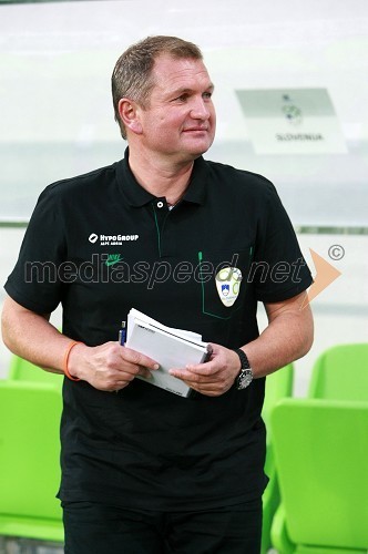 Matjaž Kek, selektor slovenske nogometne reprezentance
