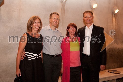 Samuel Žbogar, zunanji minister s sporogo in Igor Lukšič, minister za šolstvo in šport, soproga dr. Marta Macedoni Lukšič, pediatrinja