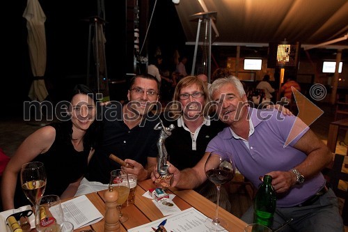 Sonja Gobec, tajnica Lions kluba Bled Golf, Roman Tič, Klaudija Šturm in Robert Lehmann