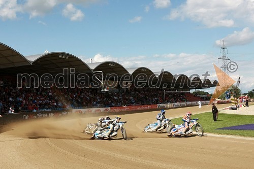 Chris Holder (Avstralija), Jaroslaw Hampel (Poljska), Friderik Lindgren (Švedska) in Chris Harris (Velika Britanija)