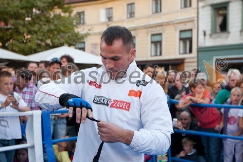 Dejan Zavec, svetovni prvak v velterski kategoriji po verziji IBF