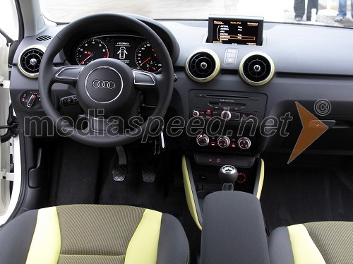 Audi A1, notranjost