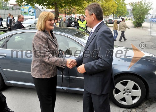 Mag. Darja Radić, ministrica za gospodarstvo in Lojze Posedel, župan občine Žalec