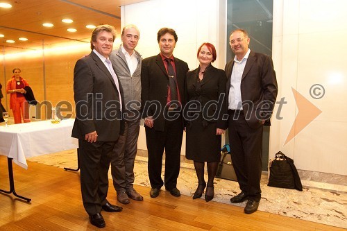 	Branko Robinšak, operni pevec, Cristophe Capacci, umetniški vodja opere v SNG Opera in balet Ljubljana, Mitja Bervar, ravnatelj Opere in baleta Ljubljana, soproga Sonja Kralj Bervar in Giulio Ciabatti, režiser