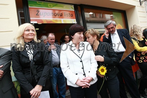 Mag. Jerneja Jager, vodja odnosov z javnostjo v štabu Franca Kanglerja, Ljudmila Novak, poslanka Evropskega parlamenta in Alenka Švarc