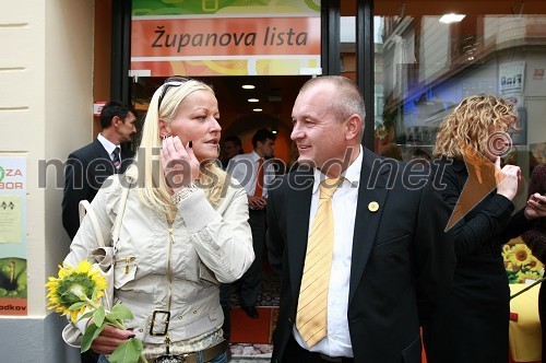 Karin, vedeževalka in Franc Kangler, župan Mestne občine Maribor