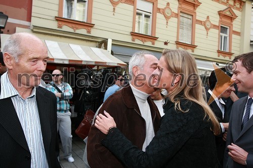 ..., Rudi Moge, nekdanji poslanec DZ in predsednik sveta SNG Maribor, Katarina Kresal, ministrica za notranje zadeve in Tomaž Orešič, kandidat za župana Mestne občine Maribor