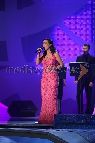 Darja Švajger, pevka, zmagovalka slovenske popevke 2010 s pesmijo Otok ljubezni