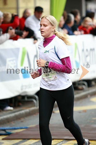 Anja Kolšek, maratonka (203)