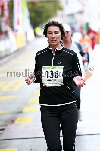 Simona Cerkovnik, maratonka (136)
