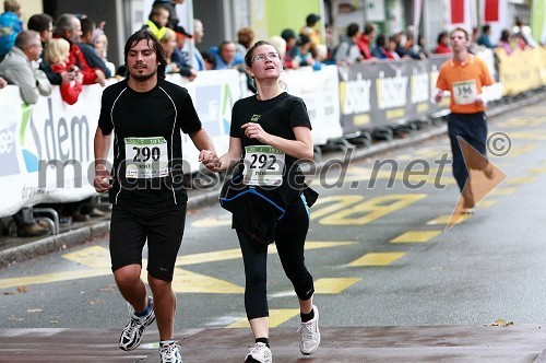 Miha	Koretič , maratonec (290) in Petra Vrčko, maratonka (292) ter
Aljaž Lešnik, maratonec (396)