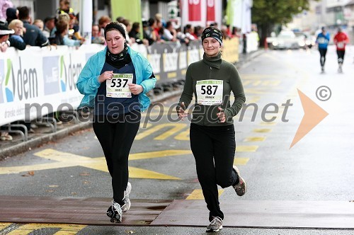 Lili Nemec, maratonka (537) in Nina Uranjek, maratonka (587)
