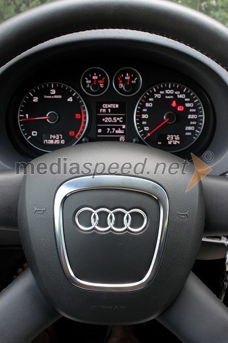 Audi A3, notranjost