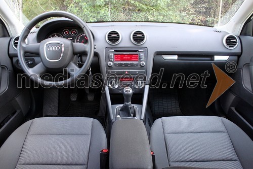 Audi A3, notranjost