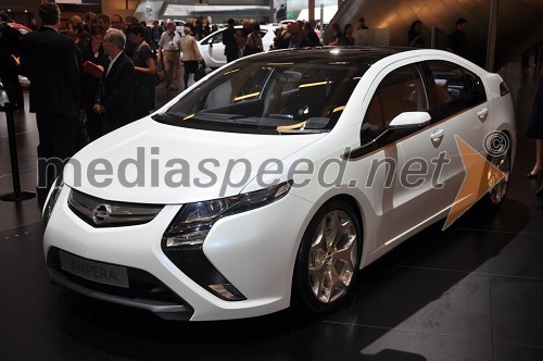 Opel Ampera