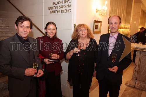 Teodor Lorenčič, kandidat za župana Mestne občine Maribor, njegova soproga, Alenka Cilenšek, igralka in Peter Tomaž Dobrila, Ministrstvo za kulturo
