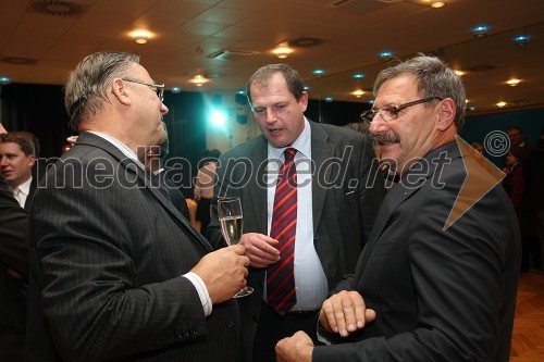 Jožef Hebar, direktor sektorja razvoja in gradenj Dravskih elektrarn Maribor (DEM), Matjaž Janežič, svetovalec direktorja HSE ter mag. Ladislav Tomšič, svetovalec direktorja Dravskih elektrarn Maribor (DEM)