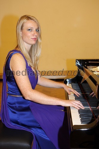 Ana Šinkovec, pianistka