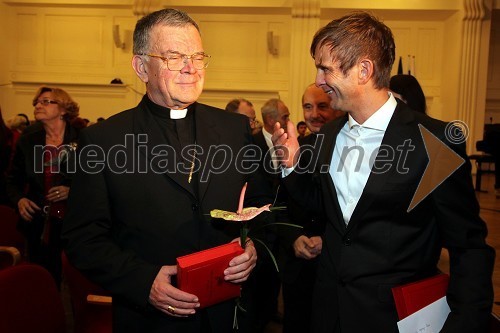 dr. Stanislav Lipovšek, celjski škof in prejemnik srebrnega grba mesta Maribor in Marko Slavič, prejemnik bronastega grba mesta Maribor